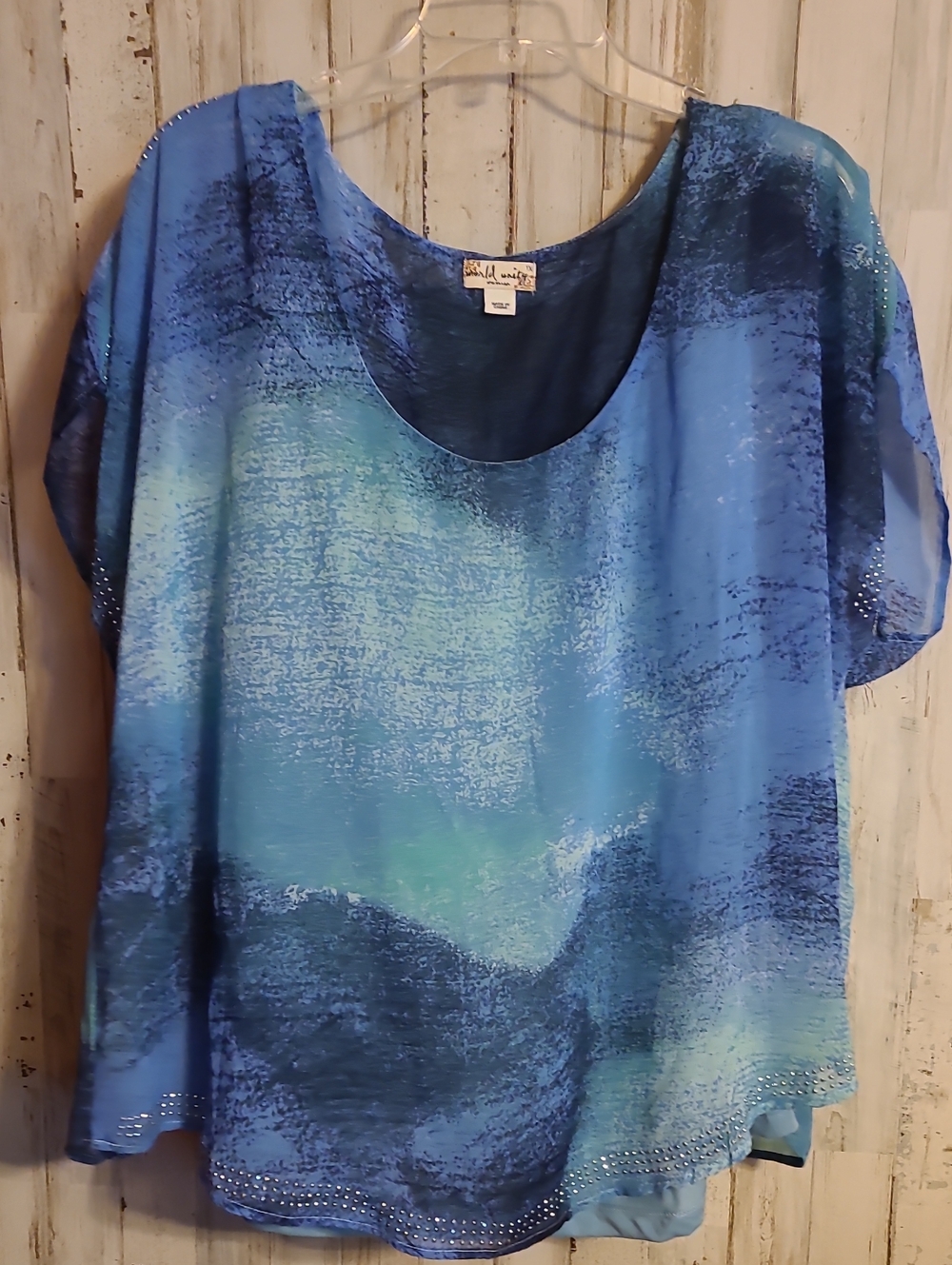 Unity World Wear Blue Ombre Scoop Neck Blouse with Subtle Shine